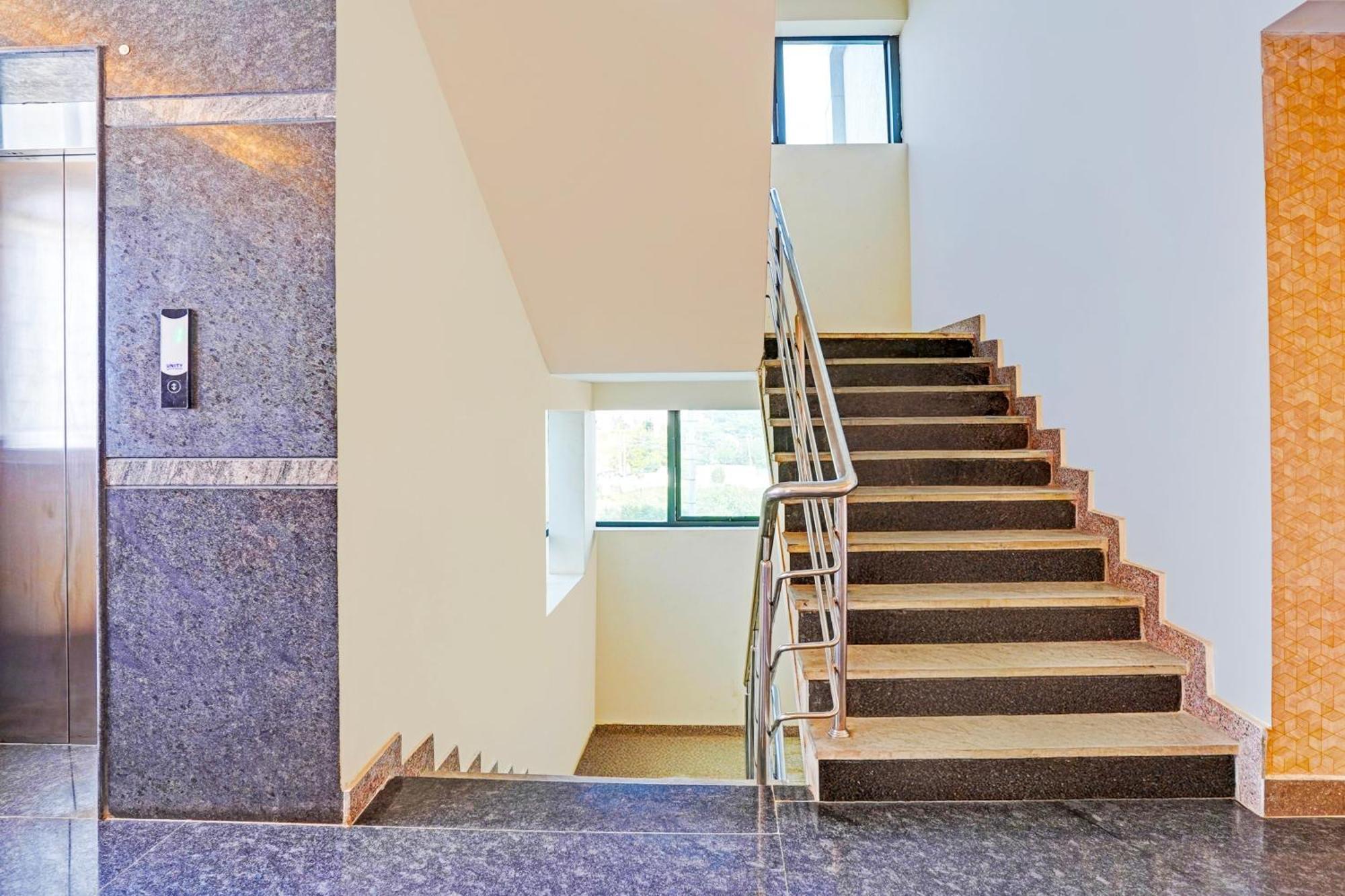 Super Townhouse Oak Electronic Formerly Trubell Hotel Kammasandra