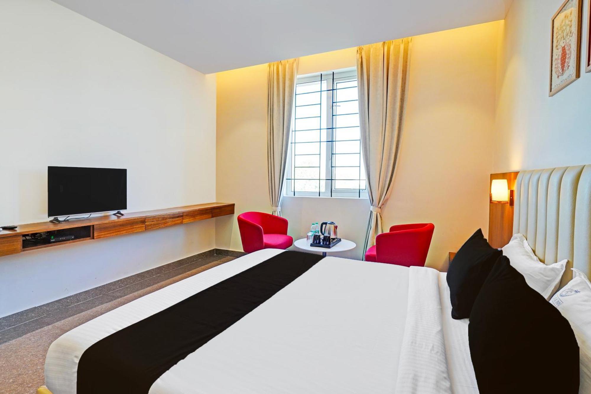Super Townhouse Oak Electronic Formerly Trubell Hotel Kammasandra